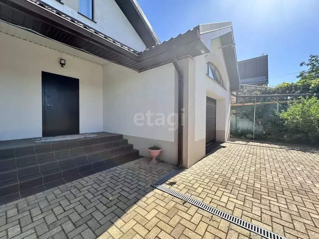 Дом в Краснодарский край, Ейск Красная ул., 77/2 (214 м) - Фото 1