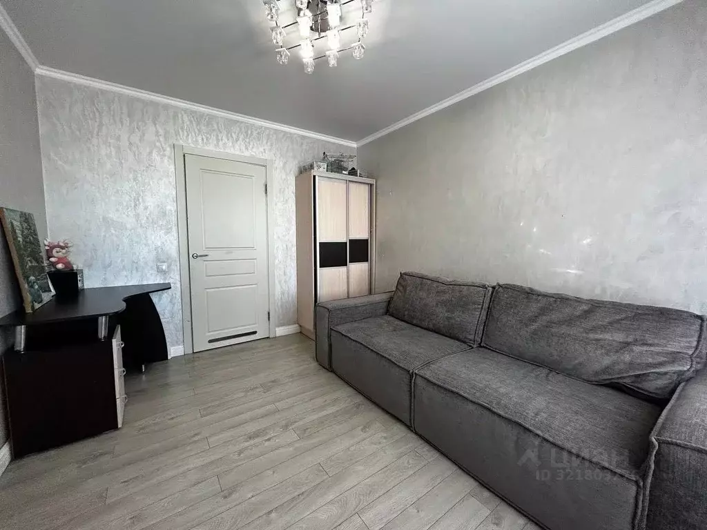 3-к кв. Татарстан, Казань ул. Азата Аббасова, 8 (104.0 м) - Фото 0