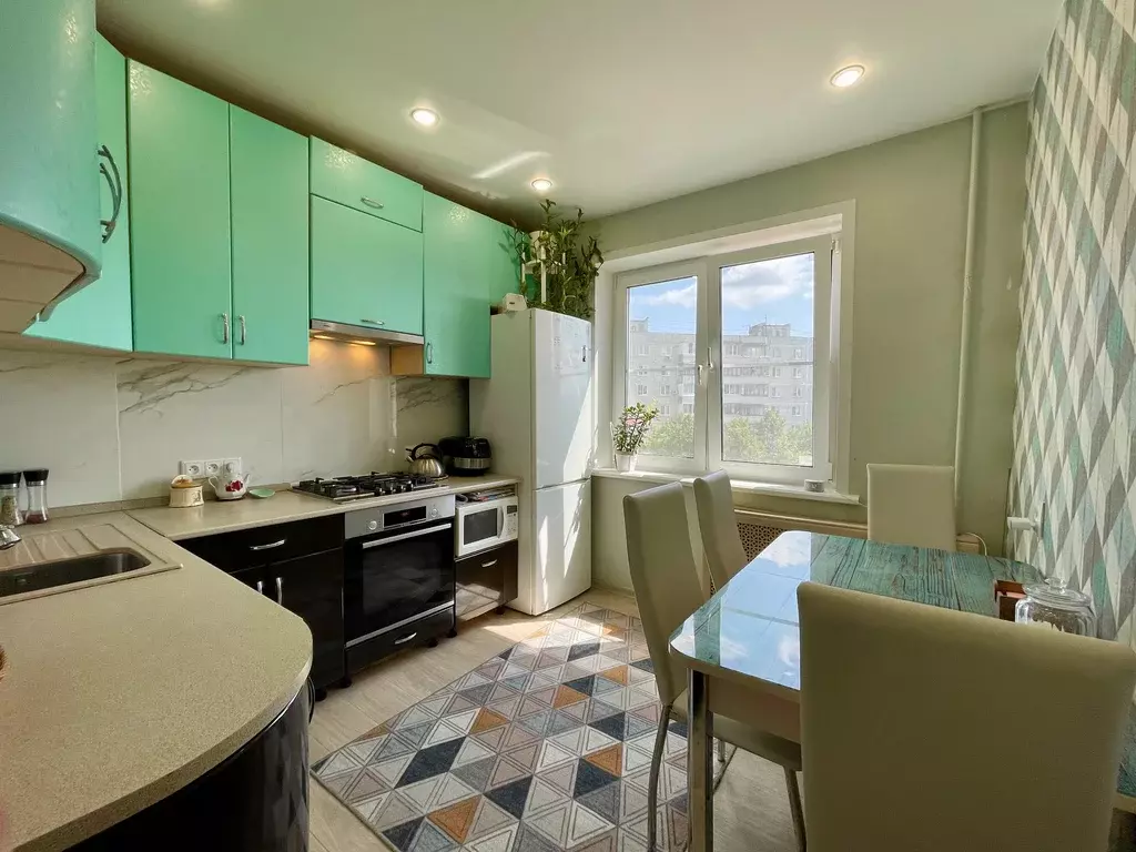 Продаётся 4-к квартира, 75.9 м - Фото 0