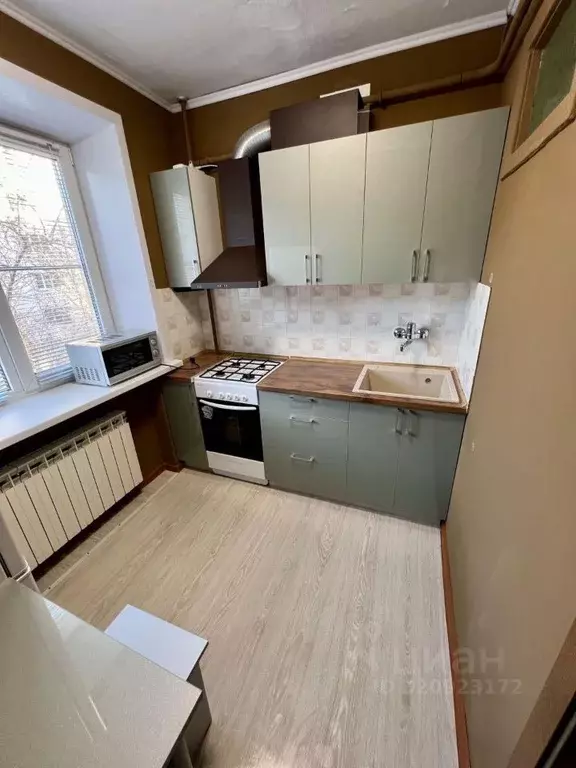 2-к кв. Астраханская область, Астрахань ул. Дубровинского, 54к1 (35.2 ... - Фото 0