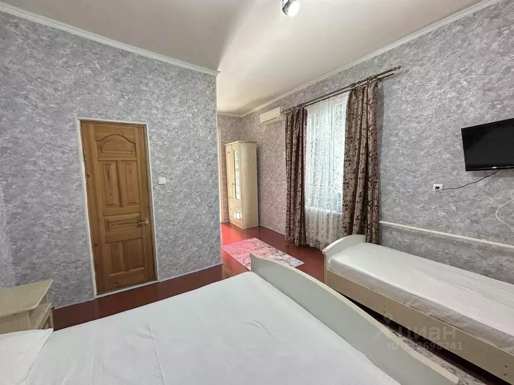 Комната Краснодарский край, Сочи Адлер жилрайон, ул. Киевская, 22А ... - Фото 1