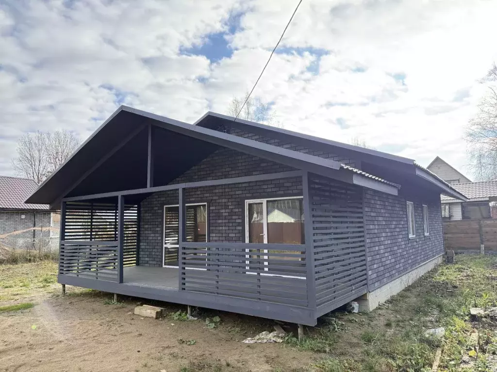 Дом в Калужская область, Жуковский муниципальный округ, Истье с/пос, ... - Фото 1