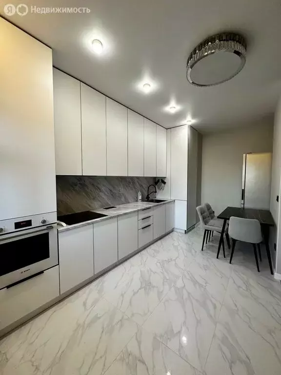 2-комнатная квартира: Якутск, улица К.Д. Уткина, 16/1 (55 м) - Фото 1