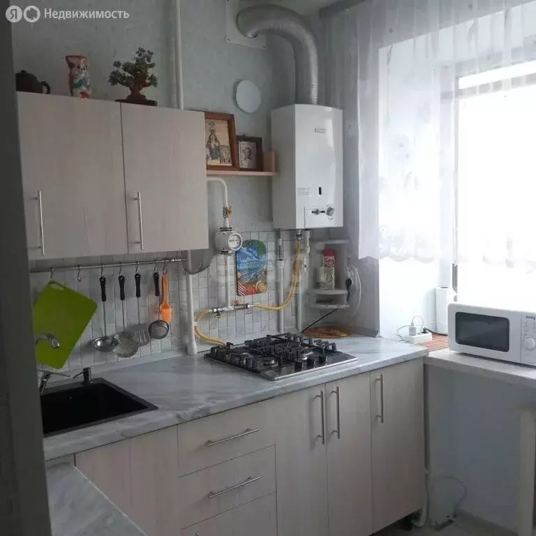 2-комнатная квартира: Новосемейкино, посёлок городского типа ... - Фото 1