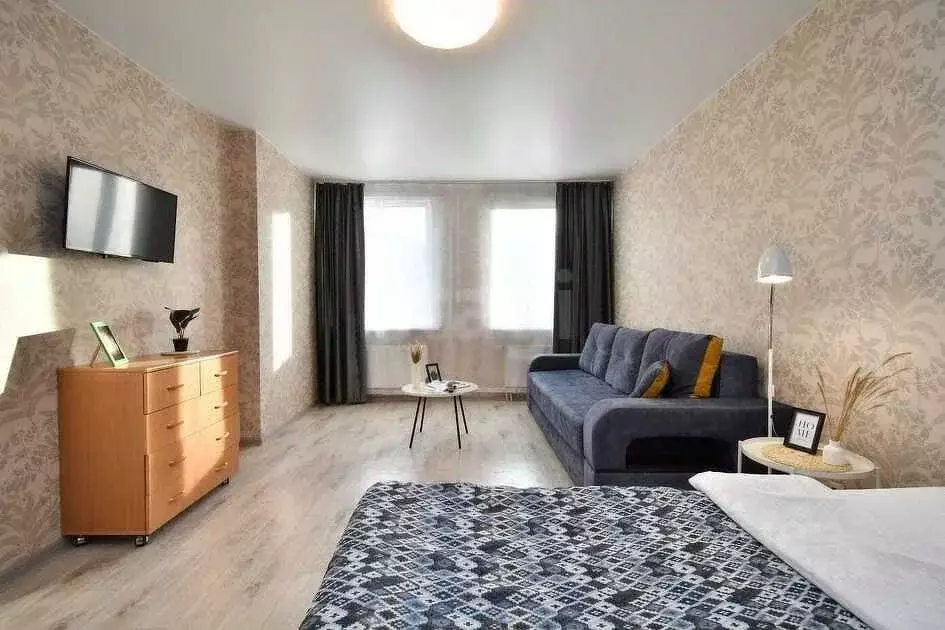 1-к кв. Красноярский край, Красноярск ул. Петра Ломако, 8 (47.0 м) - Фото 1