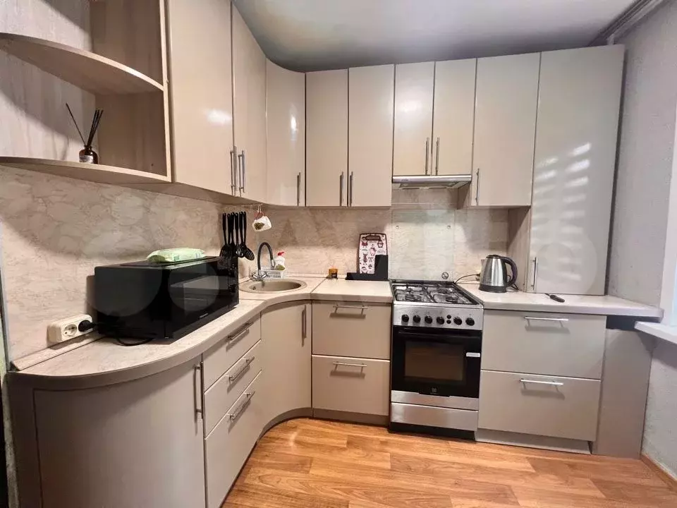 3-к. квартира, 55 м, 1/5 эт. - Фото 0