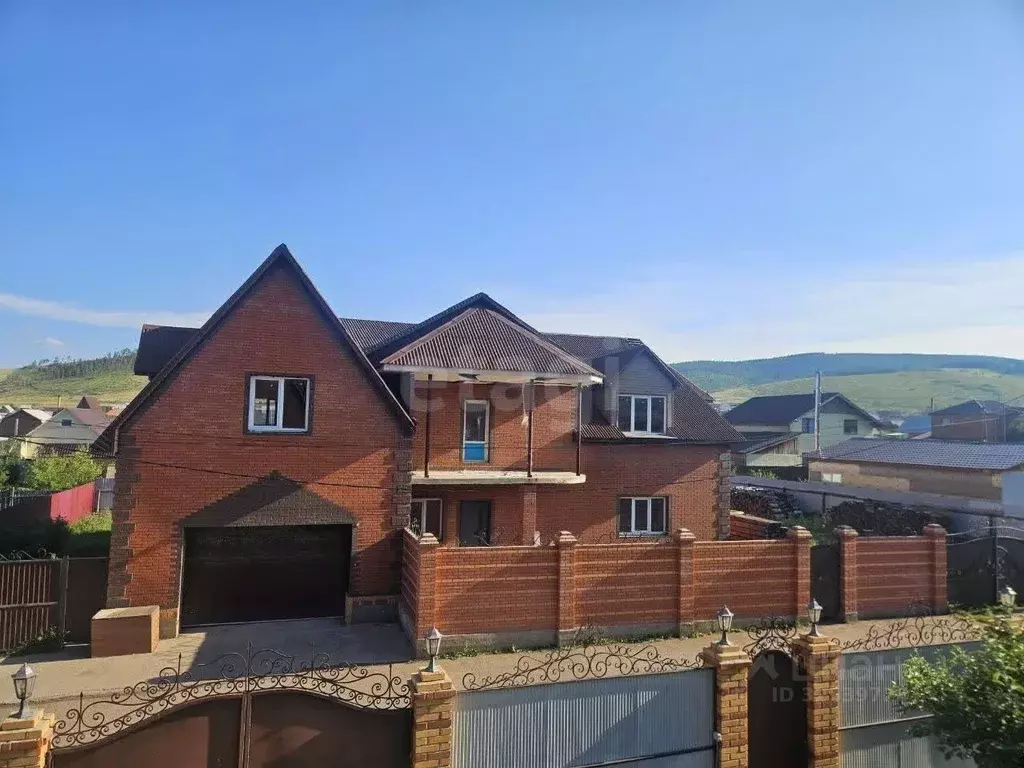 Дом в Бурятия, Иволгинский район, Сотниковское с/пос, с. Сотниково ... - Фото 1