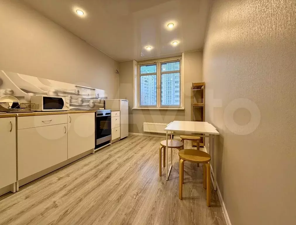2-к. квартира, 50 м, 7/16 эт. - Фото 1