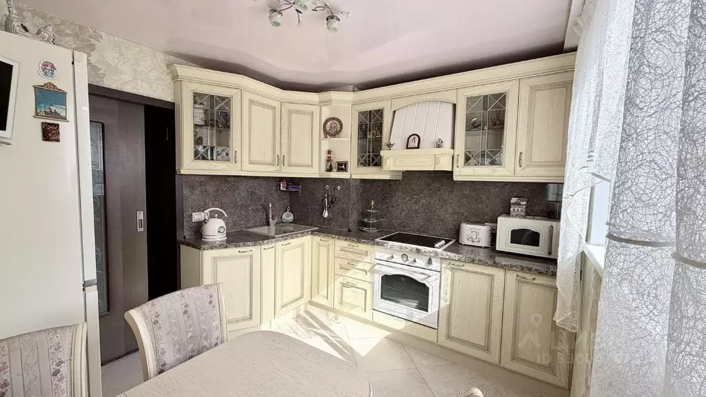 3-к кв. Мурманская область, Мурманск ул. Героев Рыбачьего, 40 (70.0 м) - Фото 1