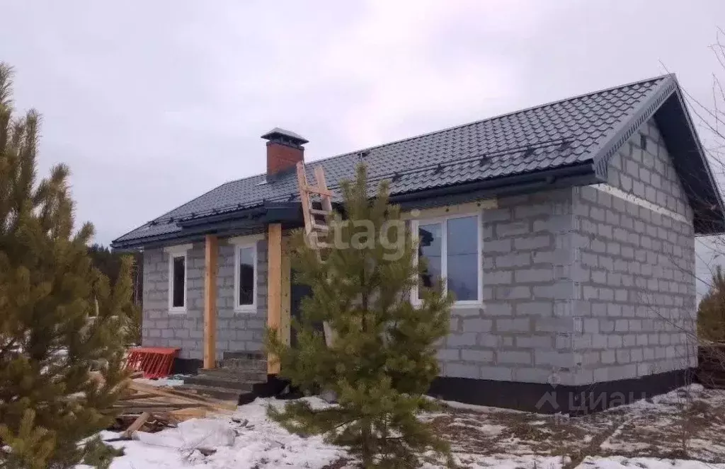 Дом в Свердловская область, Горноуральский муниципальный округ, пос. ... - Фото 1