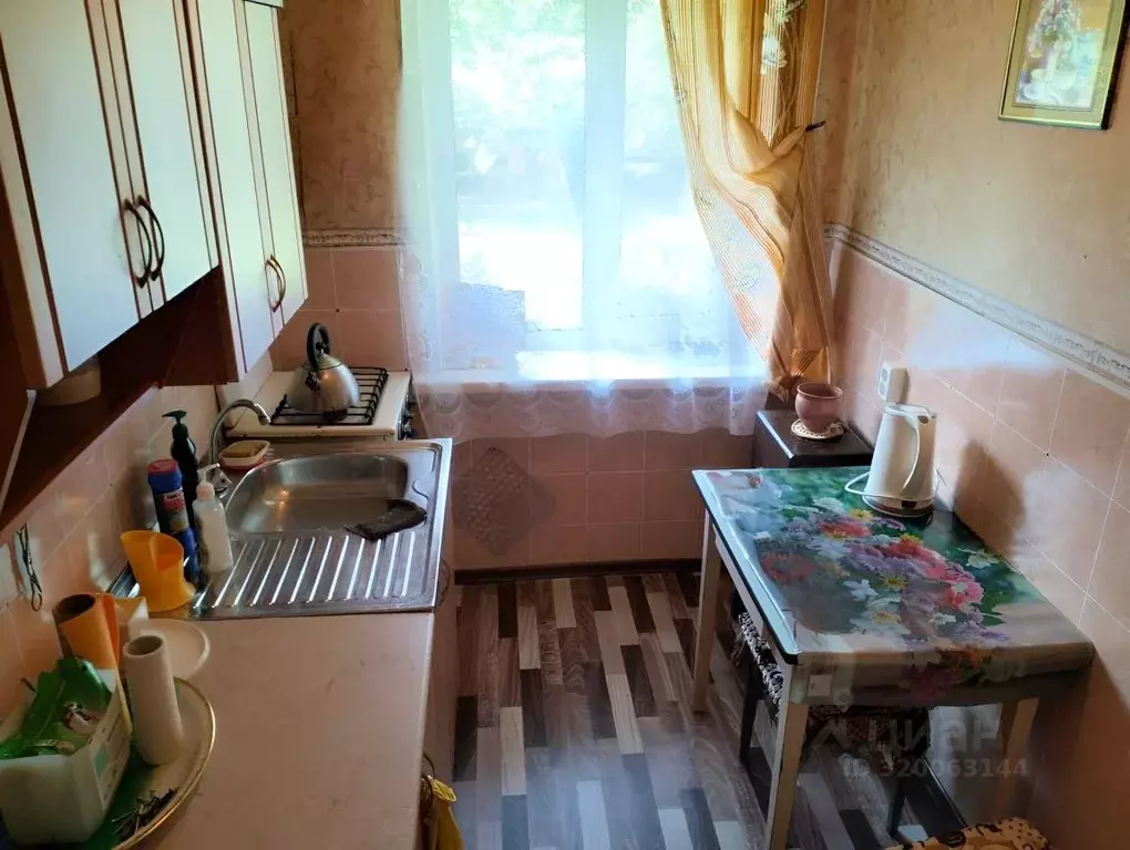 2-к кв. Новгородская область, Крестцы рп ул. Конева, 23 (37.7 м) - Фото 1