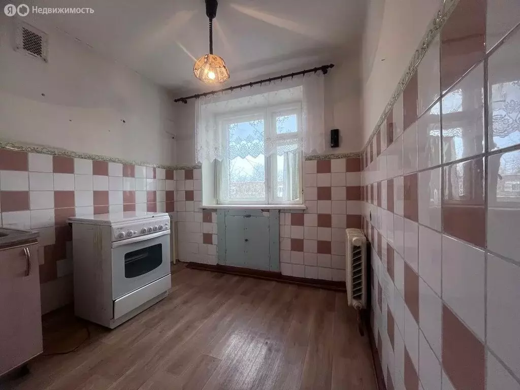 3-комнатная квартира: Сыктывкар, Коммунистическая улица, 31 (55.4 м) - Фото 1