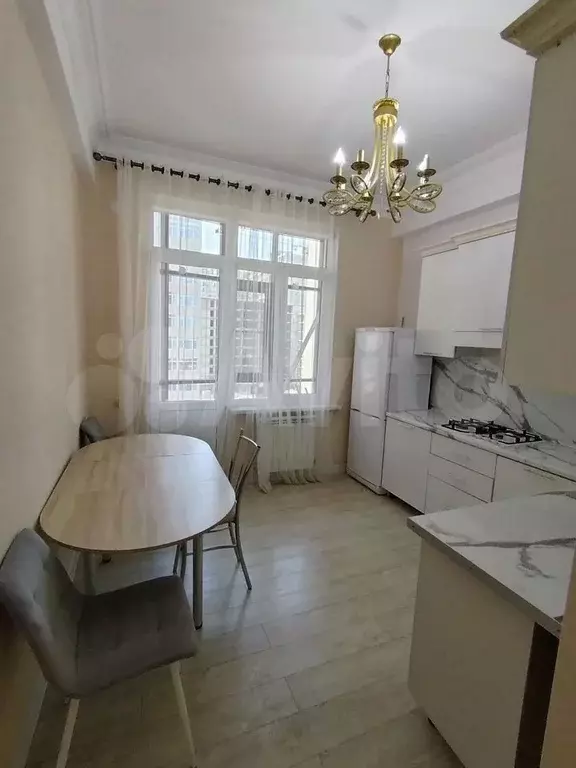 2-к. квартира, 65 м, 7/12 эт. - Фото 1