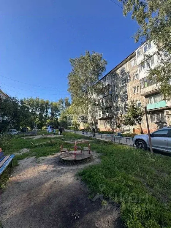 2-к кв. Омская область, Омск ул. Труда, 7 (48.7 м) - Фото 0