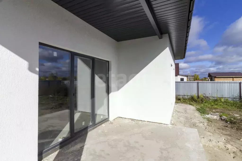 Дом в Тюменская область, Тюменский муниципальный округ, с. Успенка ул. ... - Фото 1