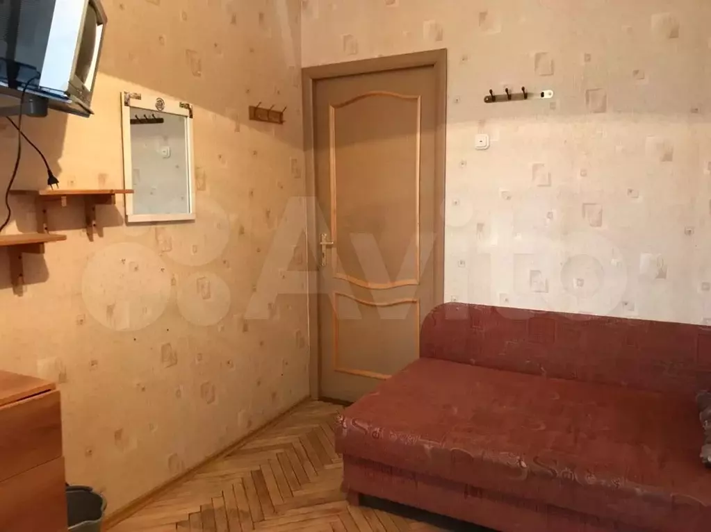 Комната 10,2 м в 3-к., 9/9 эт. - Фото 1