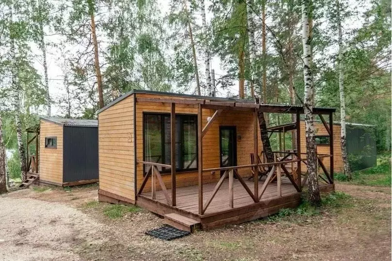 Дом в Свердловская область, Дегтярск ул. Шуры Екимовой, 110А (15 м) - Фото 1