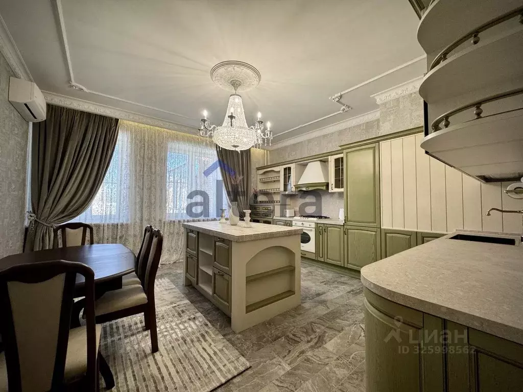 4-к кв. Татарстан, Казань ул. Достоевского, 40 (170.0 м) - Фото 1