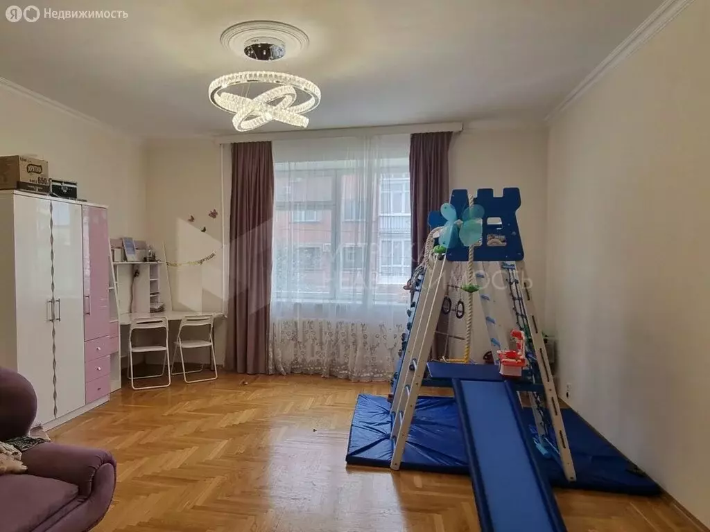 3-комнатная квартира: Тюмень, улица Семакова, 9 (127.7 м) - Фото 1