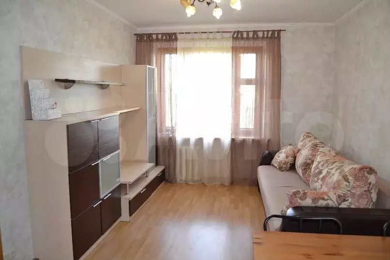 1-к. квартира, 45 м, 3/9 эт. - Фото 1