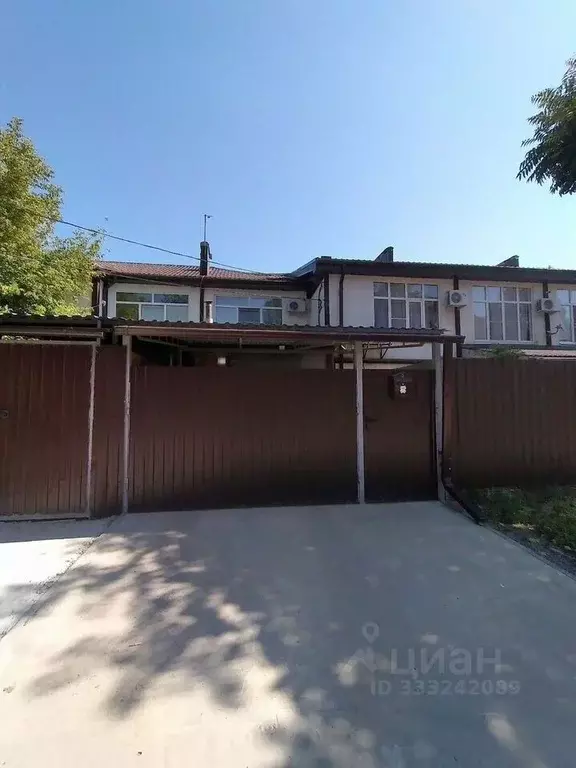 Таунхаус в Ростовская область, Волгодонск Волгодонская ул., 33В (68 м) - Фото 1