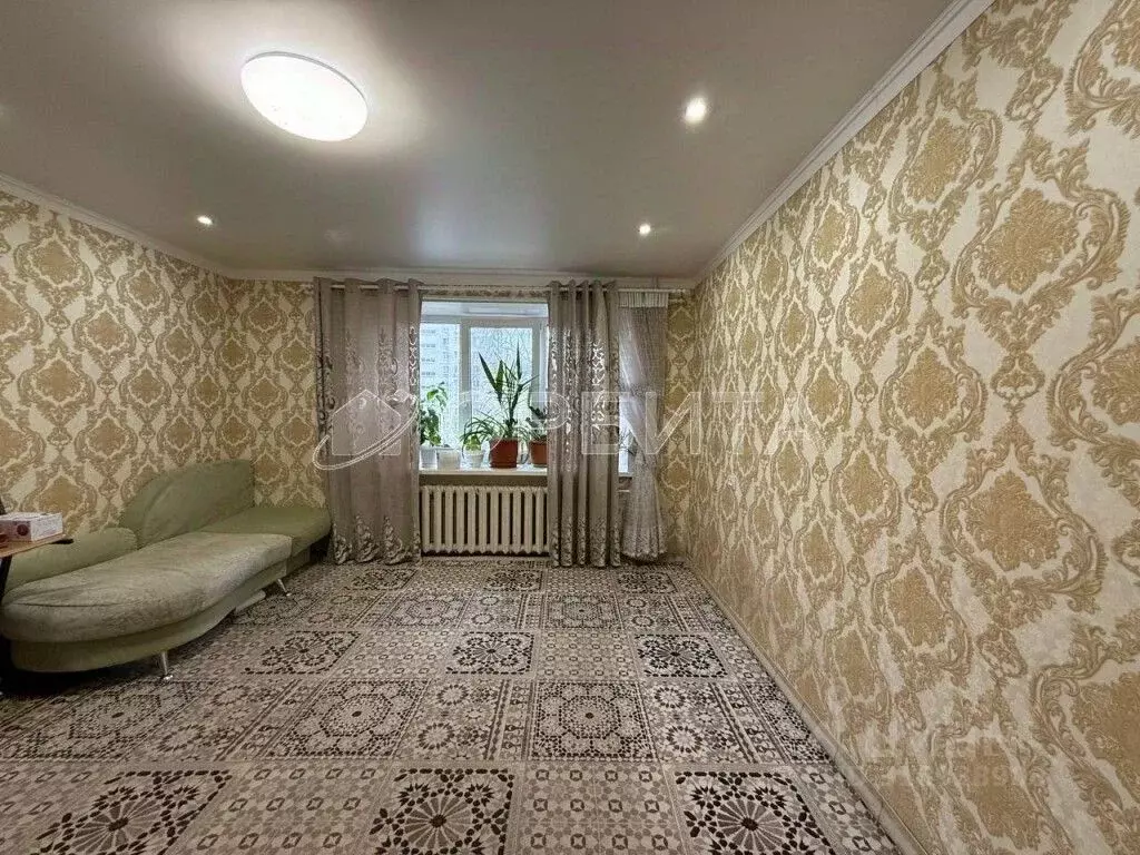 3-к кв. Тюменская область, Тюмень ул. Пермякова, 23 (59.7 м) - Фото 1
