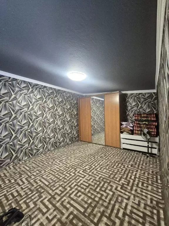 Дом в Красноярский край, Красноярск Рейдовая ул., 27а (24 м) - Фото 1