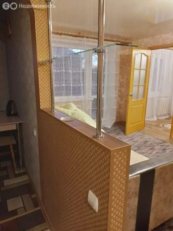 2-комнатная квартира: Губаха, улица Орджоникидзе, 14 (43.5 м) - Фото 1
