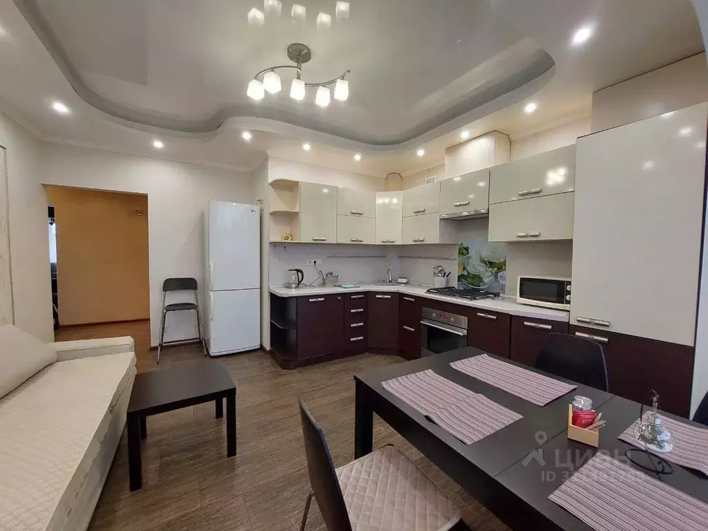 2-к кв. Ставропольский край, Ессентуки ул. Орджоникидзе, 83К2 (70.0 м) - Фото 1