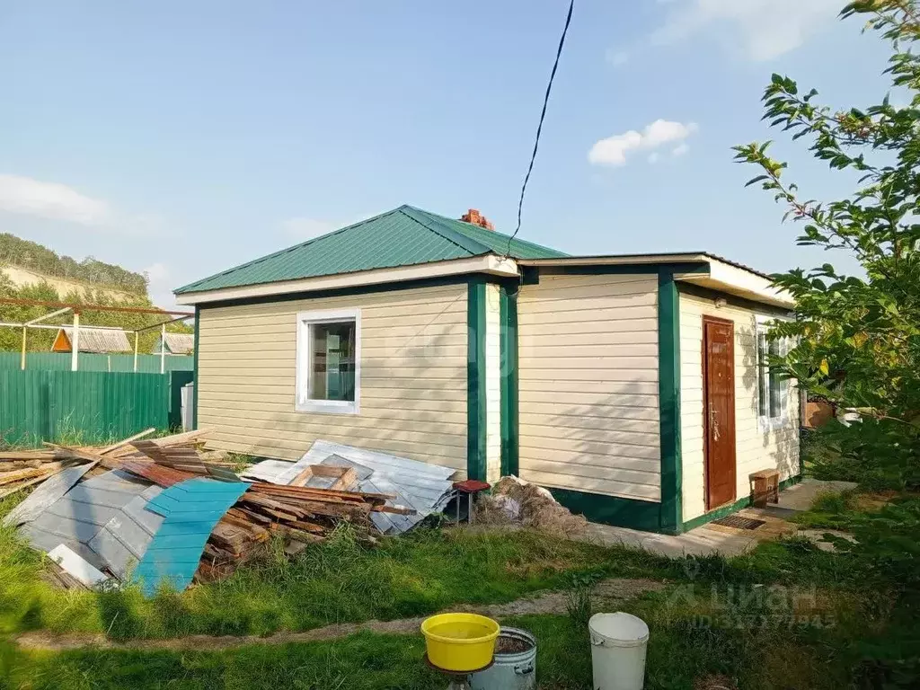 Дом в Амурская область, Серышевский муниципальный округ, с. Бочкаревка ... - Фото 1