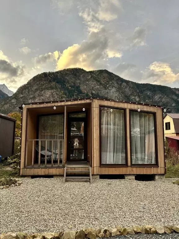 Дом в Карачаево-Черкесия, Теберда Карачаевский городской округ, ул. ... - Фото 1