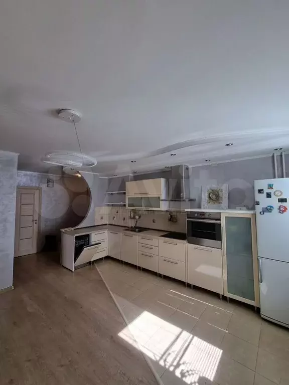 2-к. квартира, 67 м, 2/10 эт. - Фото 0