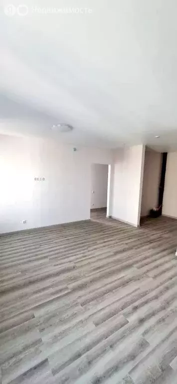 2-комнатная квартира: Тюмень, улица Тимофея Чаркова, 93 (55 м) - Фото 2