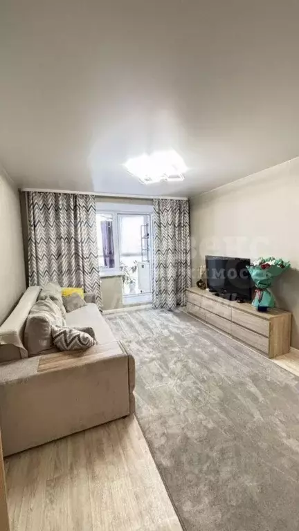 1-к кв. Тюменская область, Тюмень ул. Западносибирская, 10 (35.4 м) - Фото 1