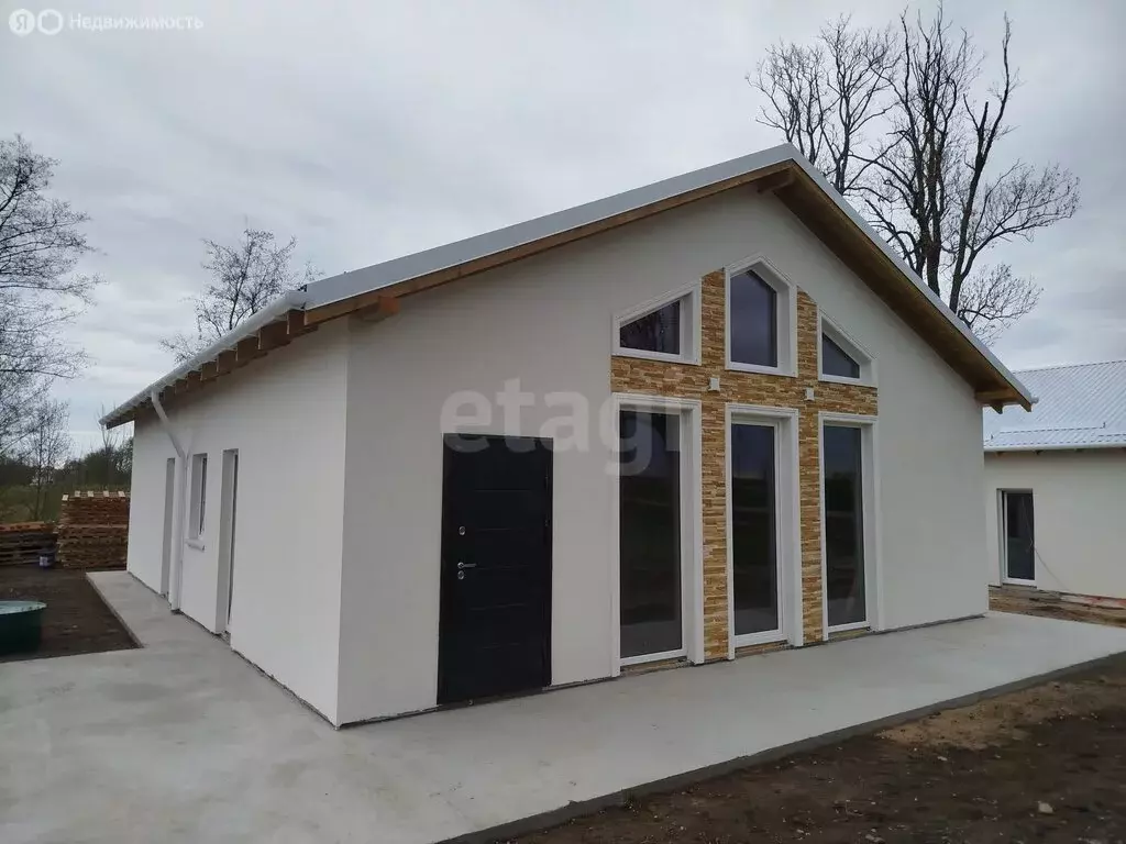 Дом в Калининградская область, Гурьевский муниципальный округ, посёлок ... - Фото 1