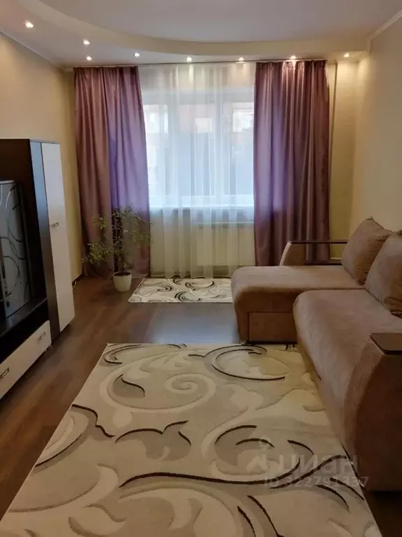 2-к кв. Красноярский край, Красноярск ул. Авиаторов, 25 (71.0 м) - Фото 1