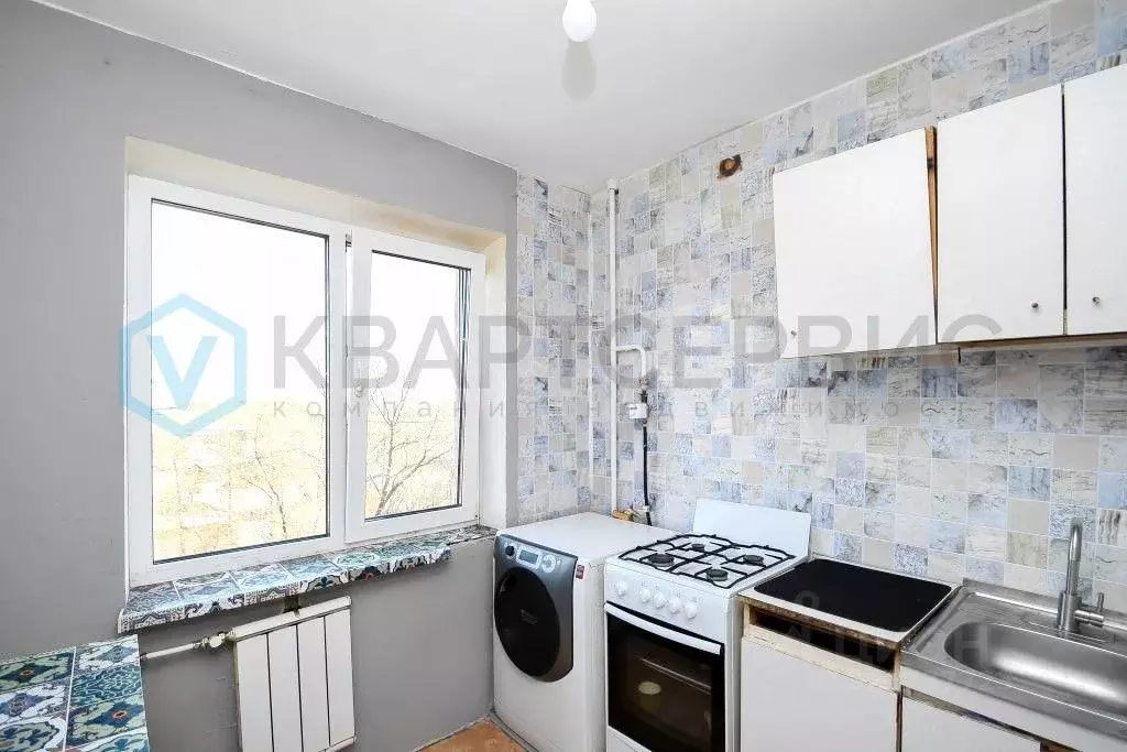 3-к кв. Омская область, Омск ул. 21-я Амурская, 30 (60.0 м) - Фото 1