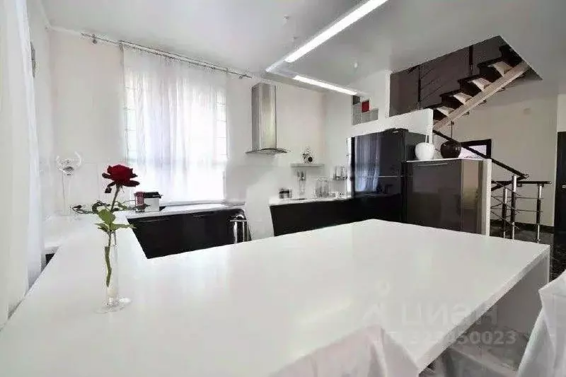 Коттедж в Красноярский край, Красноярск Николаевка мкр, ул. Бабушкина, ... - Фото 1