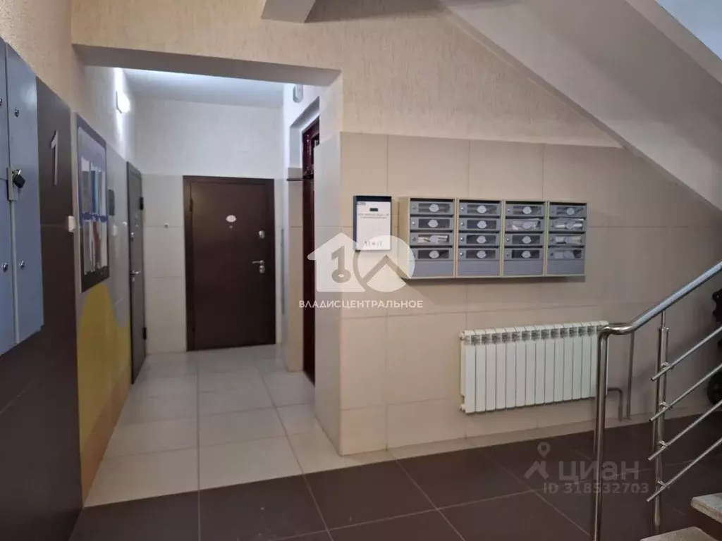 Гараж в Новосибирская область, Новосибирский район, Краснообск рп, 7-й ... - Фото 0
