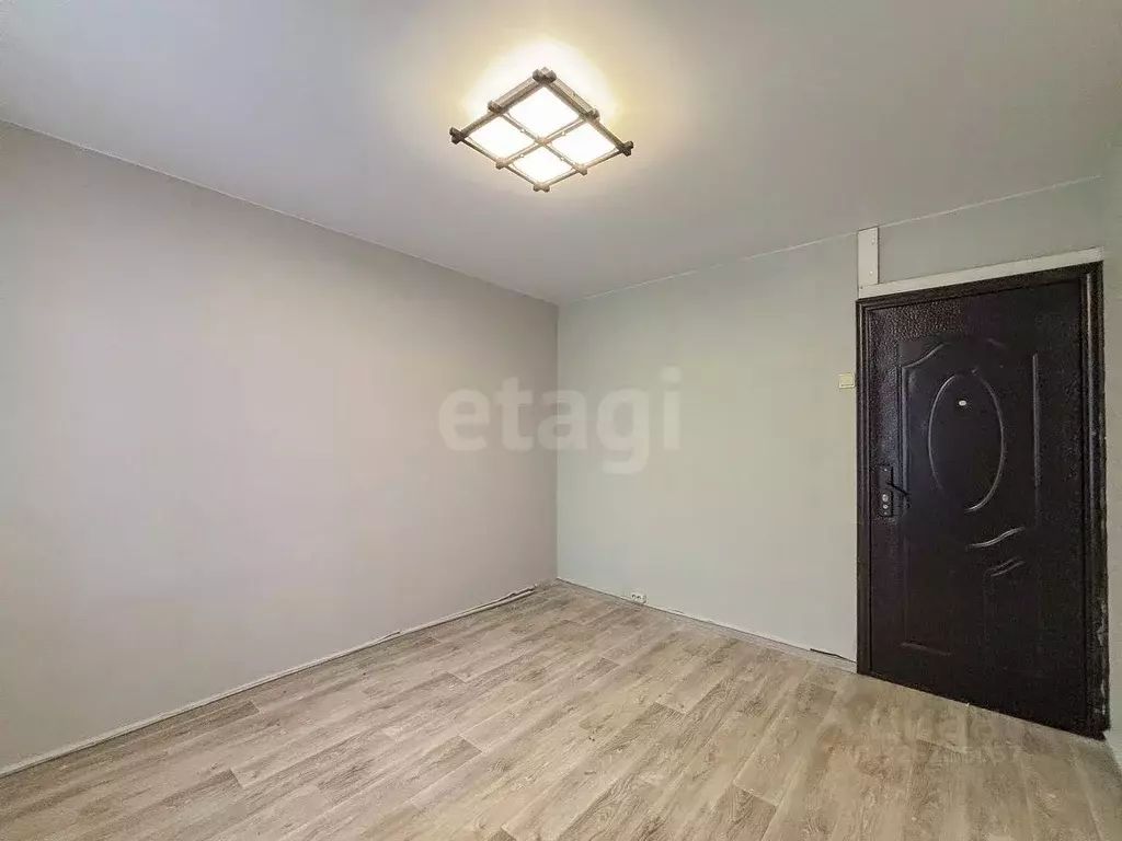 Комната Псковская область, Псков Красноармейская ул., 26 (11.3 м) - Фото 1