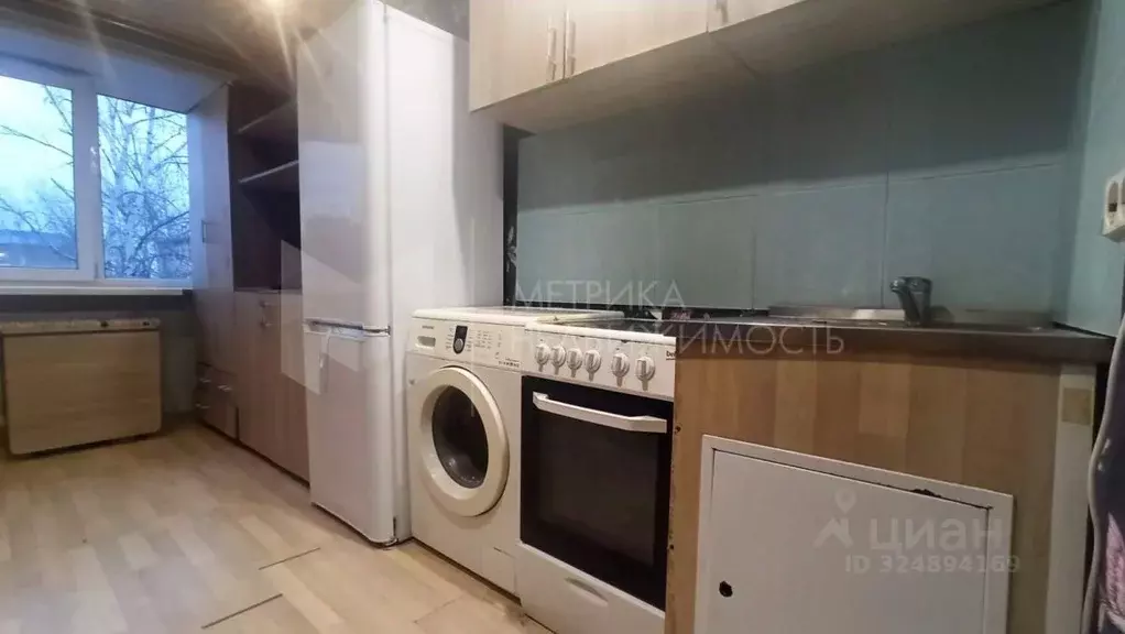 Студия Тюменская область, Тюмень Одесская ул., 18 (12.9 м) - Фото 1