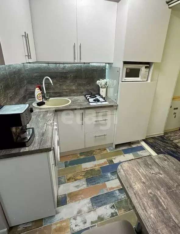 1-к кв. Крым, Сакский район, с. Уютное ул. Кирова, 6 (21.3 м) - Фото 1