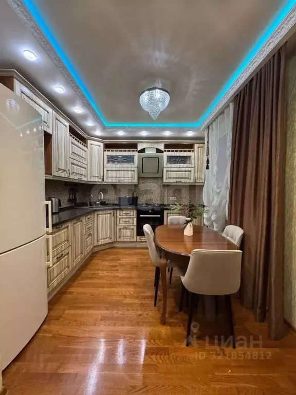 3-к кв. Ямало-Ненецкий АО, Новый Уренгой ул. 26-го съезда КПСС, 8А ... - Фото 1