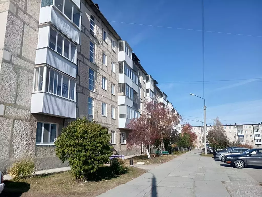 1-к кв. Свердловская область, Реж ул. Строителей, 14 (30.0 м) - Фото 0