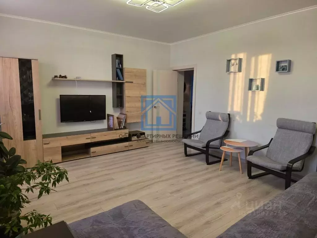 3-к кв. Пензенская область, Нижний Ломов ул. Маяковского, 12 (69.8 м) - Фото 2