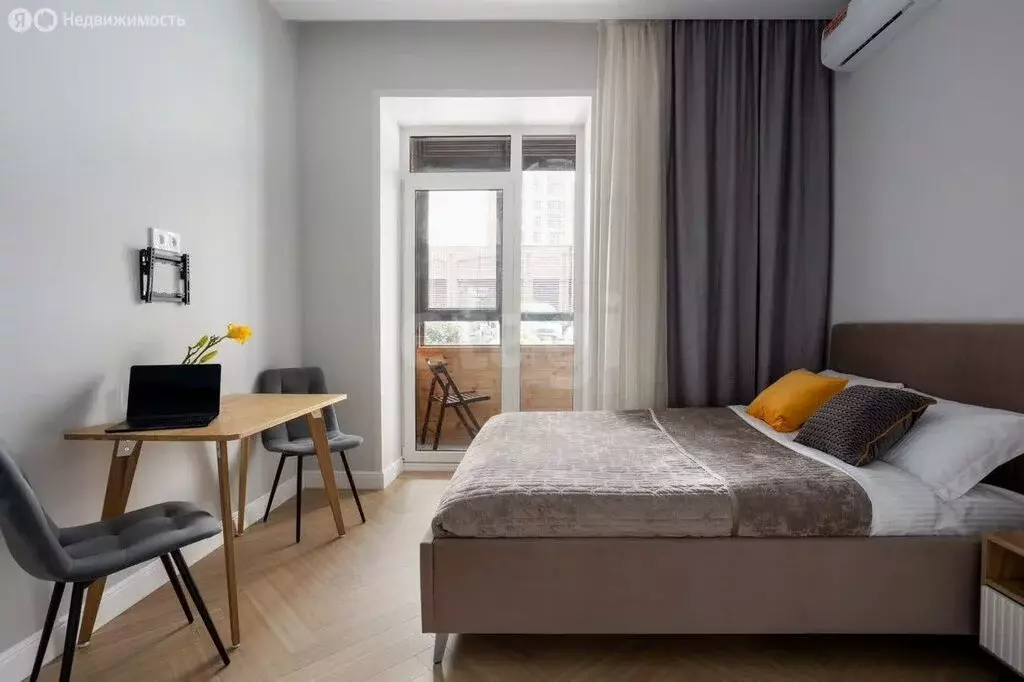 Квартира-студия: Новосибирск, Фабричная улица, 65/3 (16 м) - Фото 1