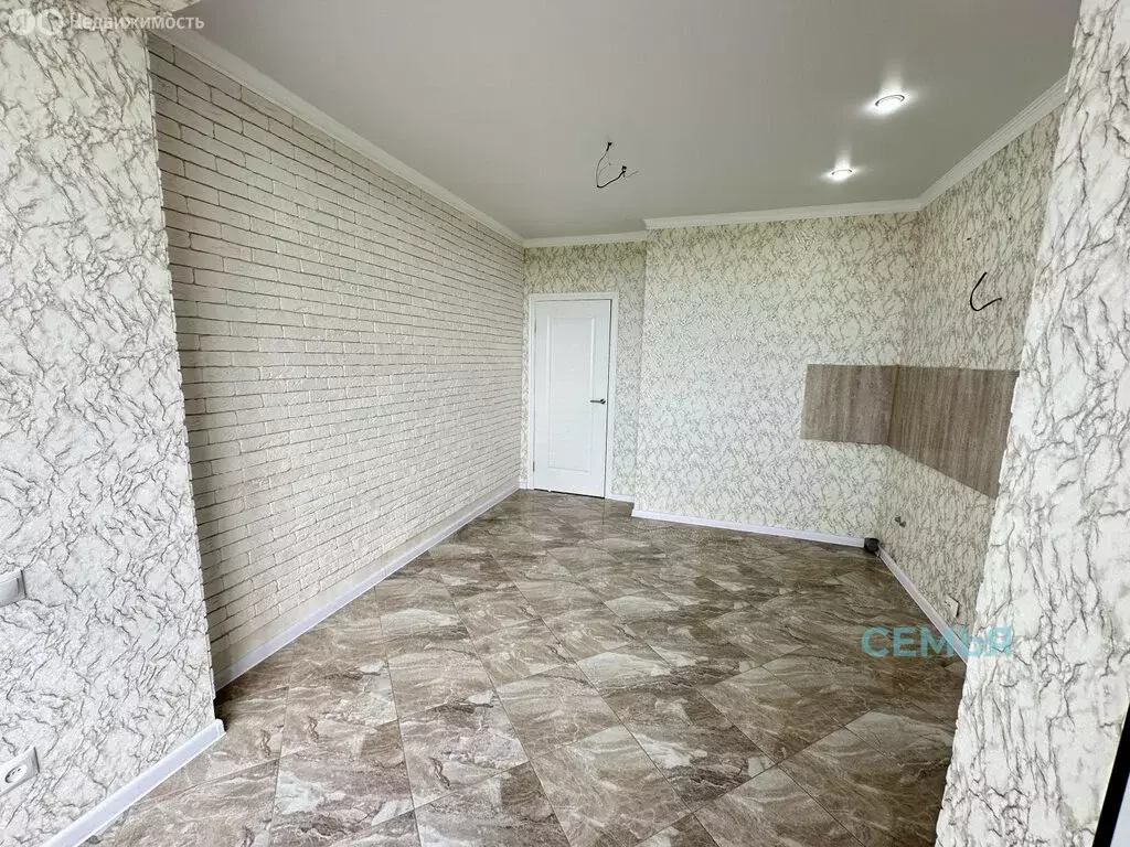 3-комнатная квартира: Владикавказ, улица Курсантов-Кировцев, 29 (95 м) - Фото 2