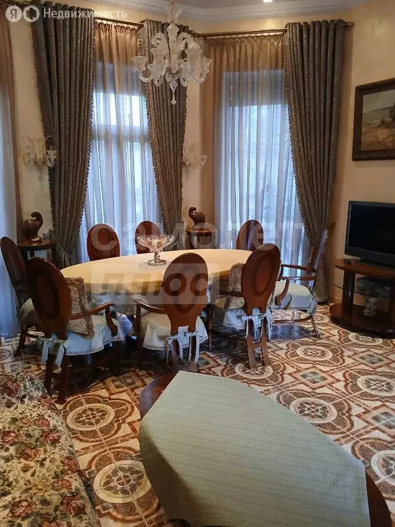 Дом в Алушта, улица Ленина (220 м) - Фото 1