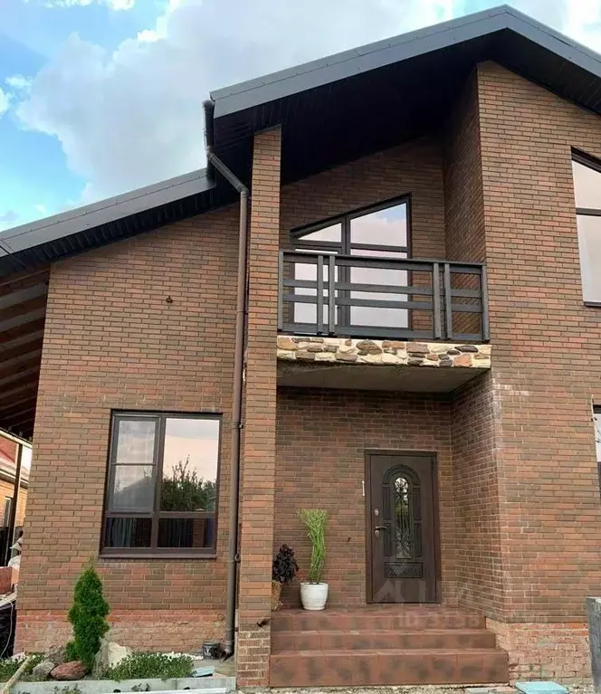 Таунхаус в Краснодарский край, Динской район, Новотитаровская ст-ца ... - Фото 2