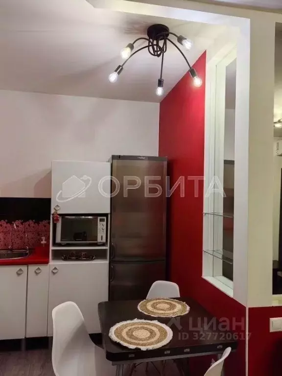 1-к кв. Тюменская область, Тюмень ул. Максима Горького, 3к1 (48.0 м) - Фото 2